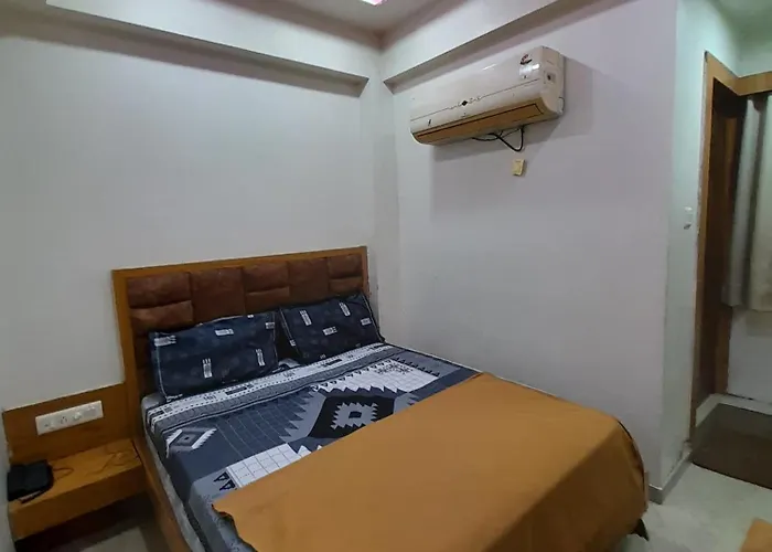 Hotel Green Park,Ahmedabad
